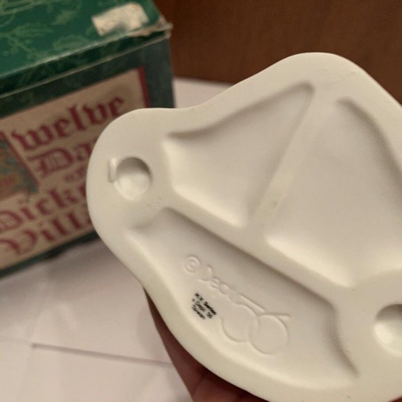 12 Days Of Dickens Village Department 56 Dept 56 A Partridge In A Pear Tree - Picture 9 of 12